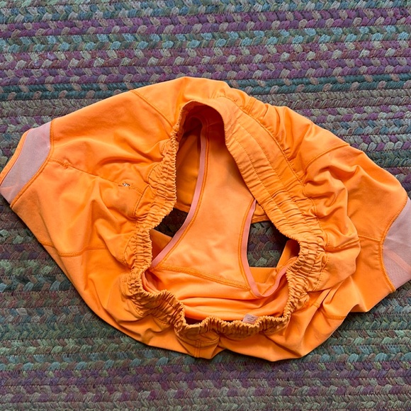 SOLD LULULEMON BRIGHT HIGHLIGHT ORANGE HOTTY HOT SHORTS - Picture 6 of 7